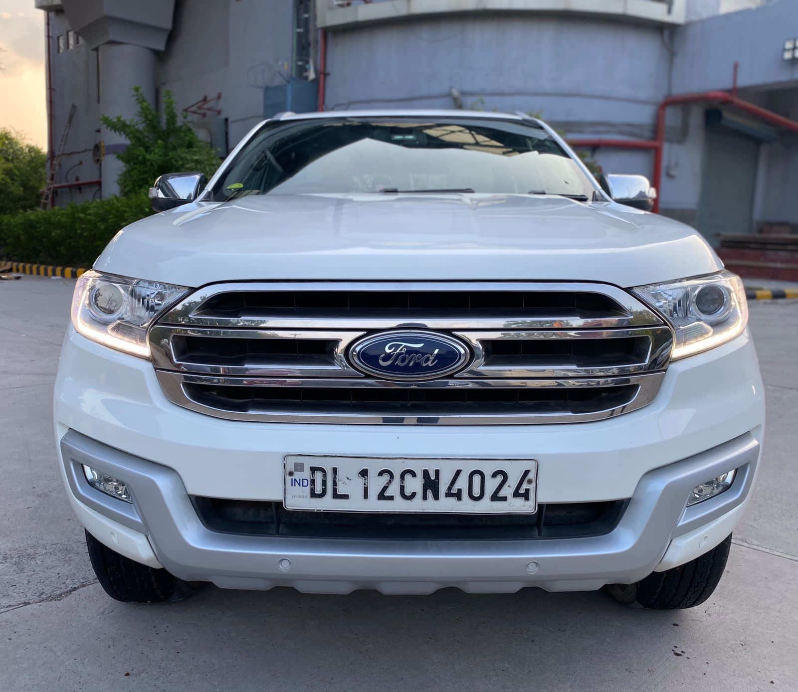 FORD ENDEAVOUR 2018